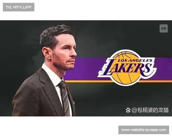 从浓眉看雷迪克:深入交流与执教风格的完美结合(雷迪克百科) 从浓眉看雷迪克:深入交流与执教风格的完美结合(雷迪克百科)